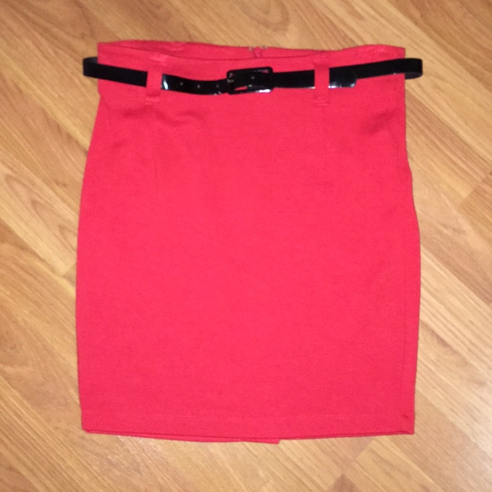 2b Bebe red fitted skirt